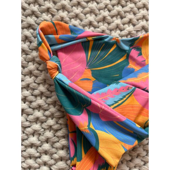 Skatie• ‘Suzanne’ Bikini Bottoms in BANZAI - Picture 9 of 14